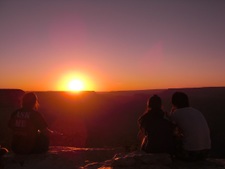 落ちる夕日